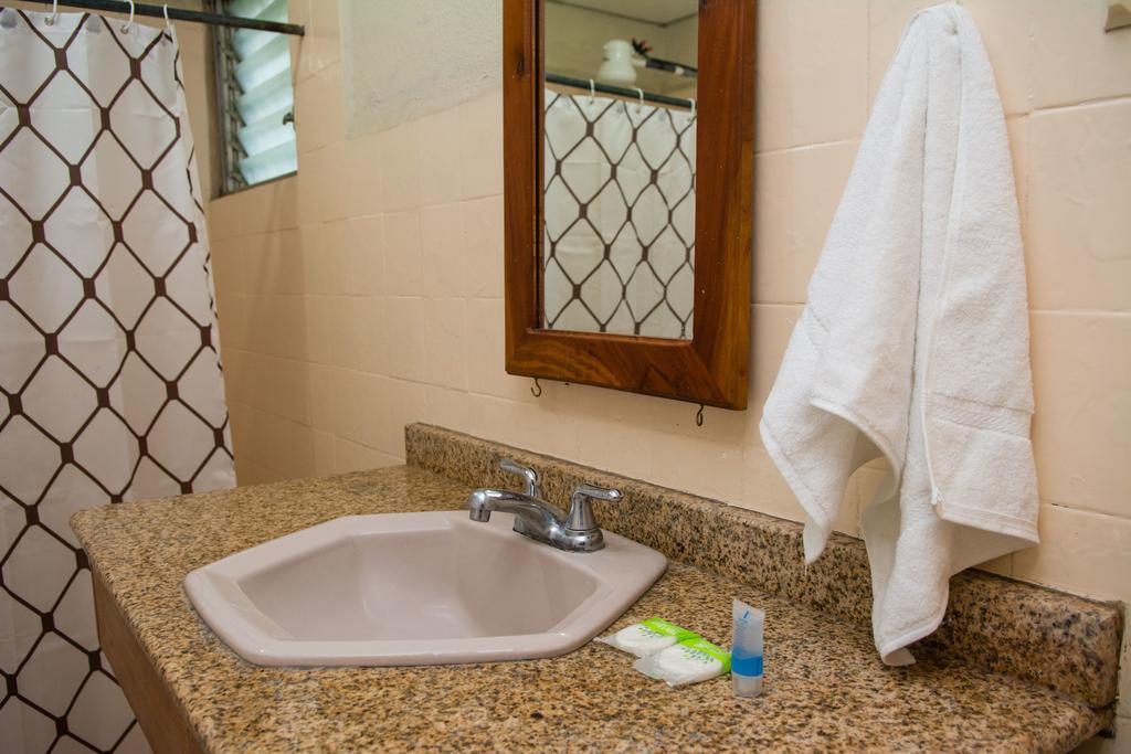 Hostal Casa Los Espinoza Managua Esterno foto