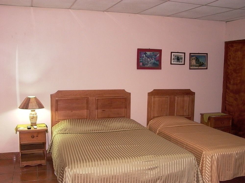 Hostal Casa Los Espinoza Managua Esterno foto