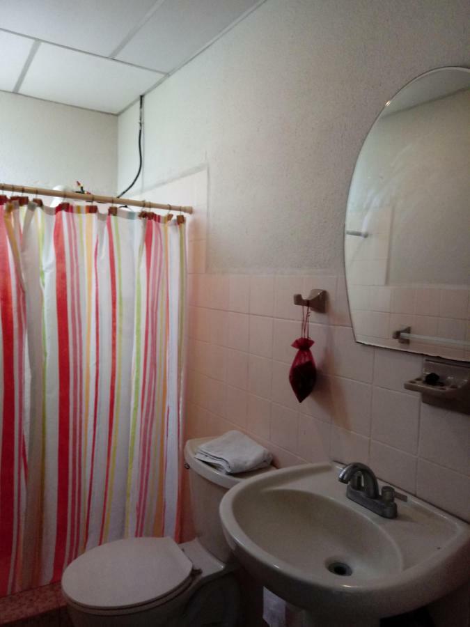 Hostal Casa Los Espinoza Managua Esterno foto